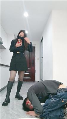 图片[4]-【鱼主】长靴黑丝踩虐羞辱-赏赐圣水 JS250210-1-绳艺套路资源网