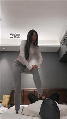 图片[4]-【猴歌】瑜伽裤坐脸窒息-棉袜踩踏 bf50058-绳艺套路资源网