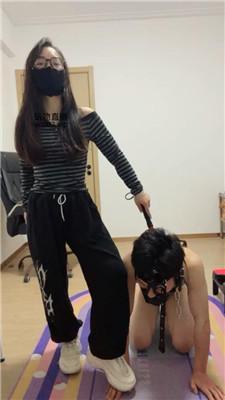 图片[16]-【南月女神】犬化训练-脏鞋踩踏鞭打/赏赐圣水 JS250224-36-绳艺套路资源网