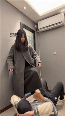 图片[1]-【狗哥】开发素人S-毛拖鞋白袜虐 bf50660-绳艺套路资源网
