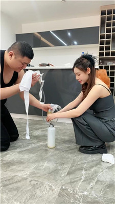 图片[2]-【麋鹿银儿】骑乘中面具升水呼吸/痛苦疼痛中强制闻味 bf50585-绳艺套路资源网